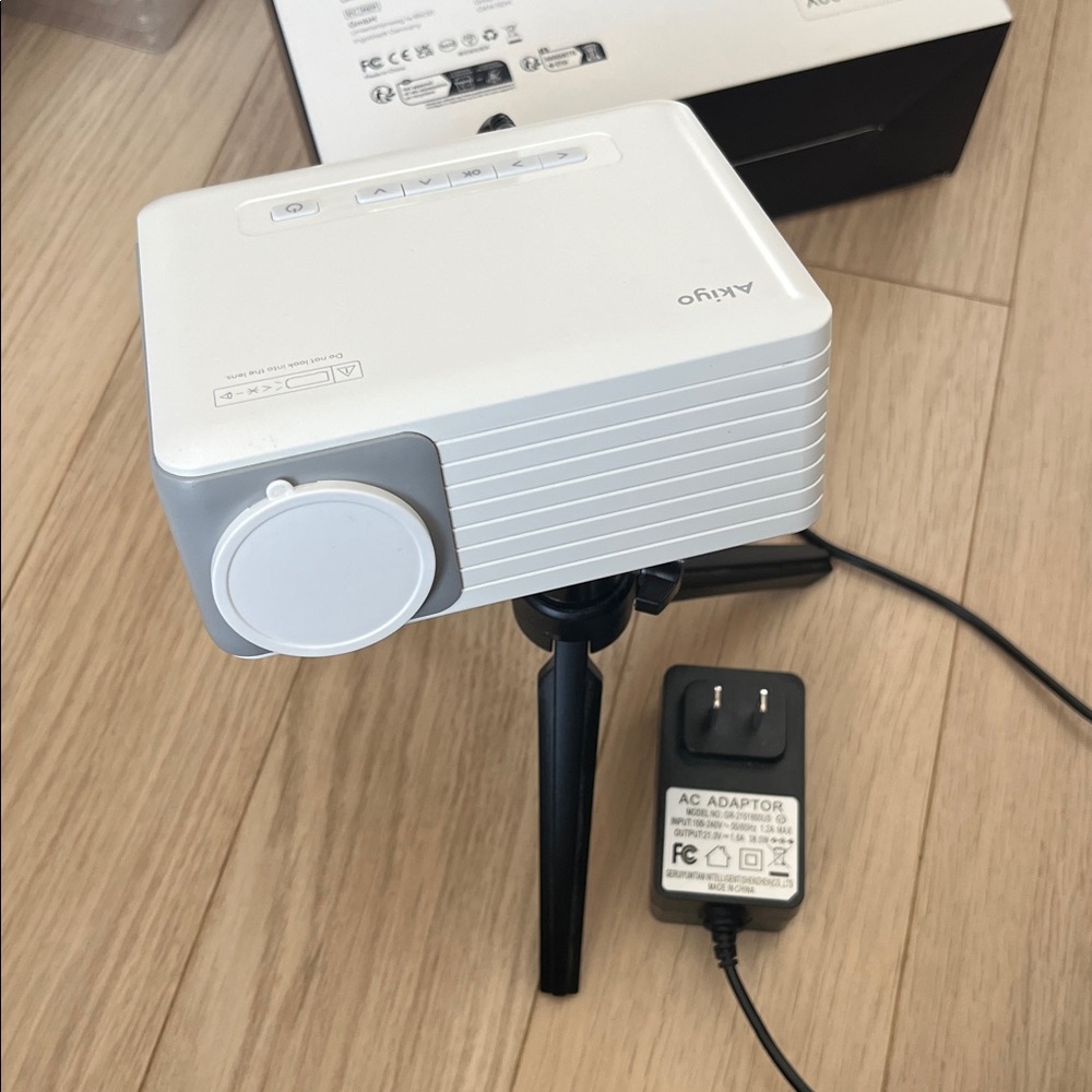 MINI LED projector - Picture 3 of 7